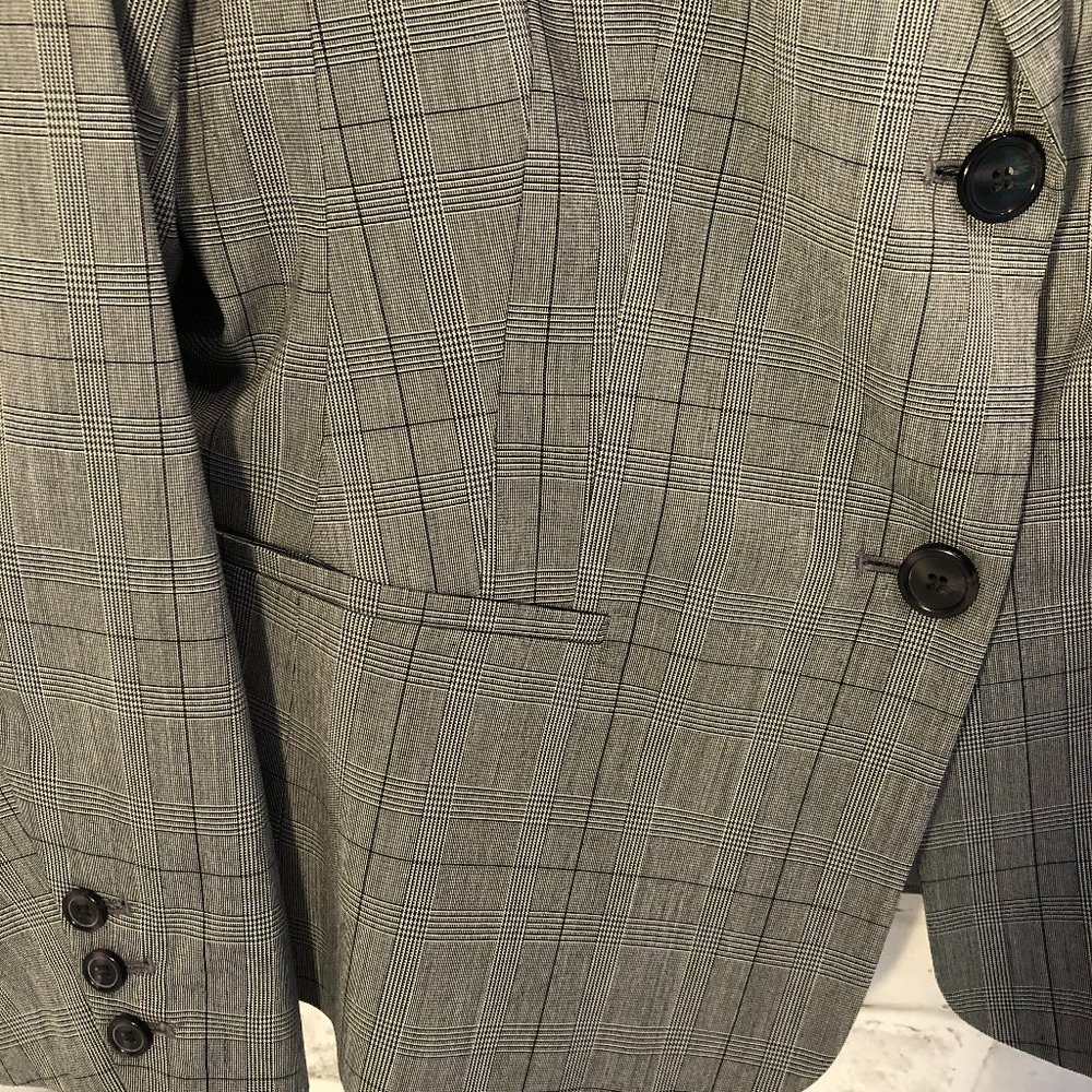 Kim Rogers Gray Plaid Blazer - Picture 3 of 6